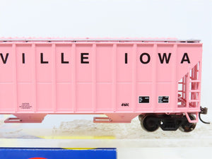 HO Scale Athearn 92763 RREX Farnhamville Iowa 3-Bay Covered Hopper #4326