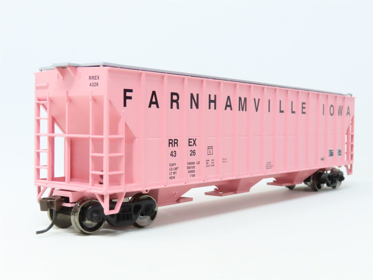 HO Scale Athearn 92763 RREX Farnhamville Iowa 3-Bay Covered Hopper #4326