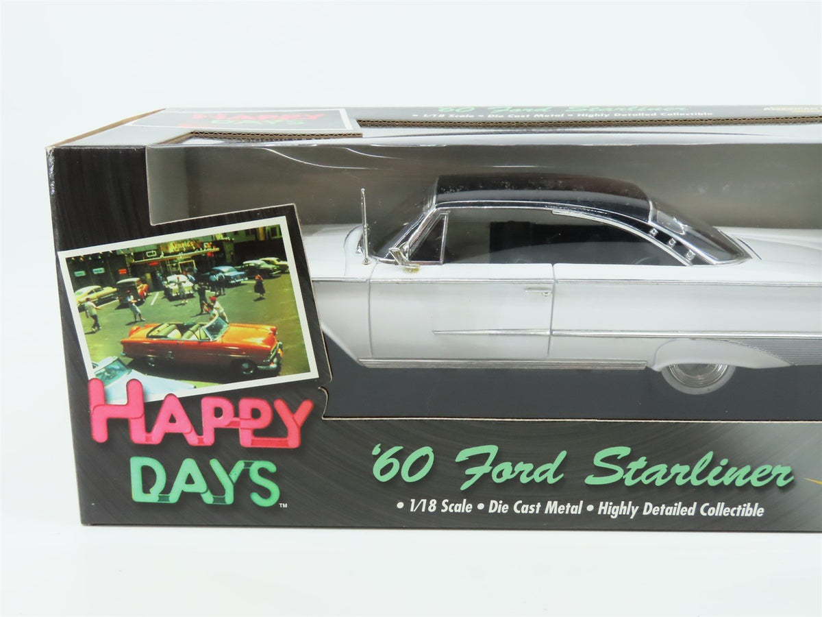 1:18 Scale RC Ertl American Muscle #36603 Happy Days &#39;60 Ford Starliner - White