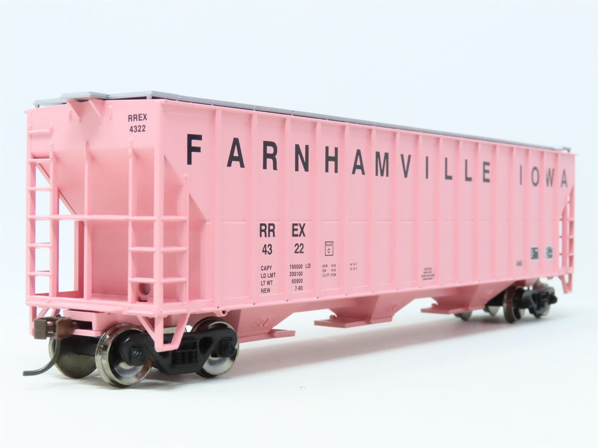 HO Scale Athearn 92764 RREX Farnhamville Iowa 3-Bay Covered Hopper #4322