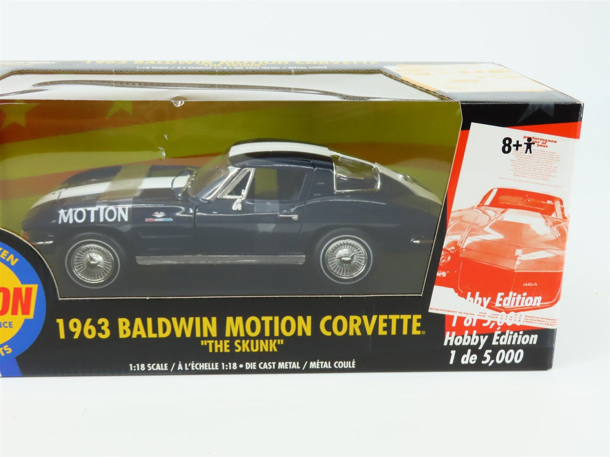 1:18 RC Ertl American Muscle #36762 1963 Baldwin Motion Corvette &quot;The Skunk&quot;