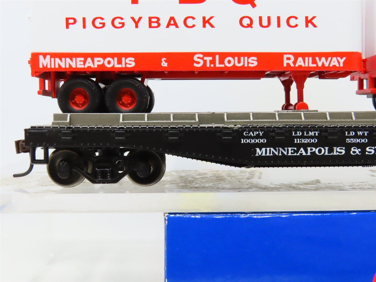 HO Athearn 96360 M&amp;StL Minneapolis &amp; St Louis 50&#39; Flat Car #15082 w/ Trailers