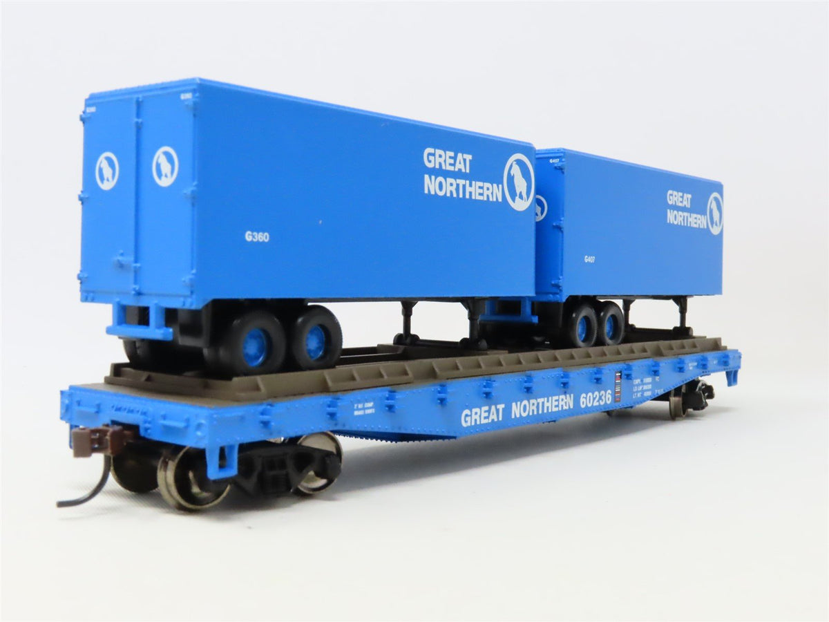 HO Scale Athearn 92399 GN Great Northern 50&#39; Flat Car #60236 w/ Two 25&#39; Trailers