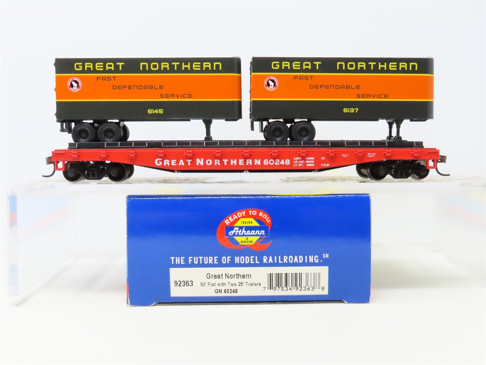HO Scale Athearn 92363 GN Great Northern 50' Flat Car #60248 w/ Two 25' Trailers
