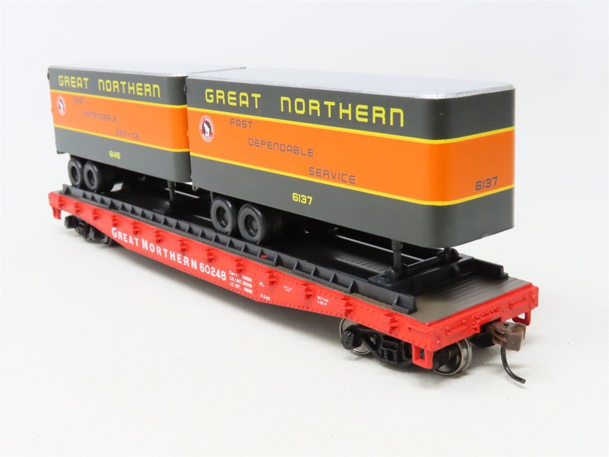 HO Scale Athearn 92363 GN Great Northern 50&#39; Flat Car #60248 w/ Two 25&#39; Trailers