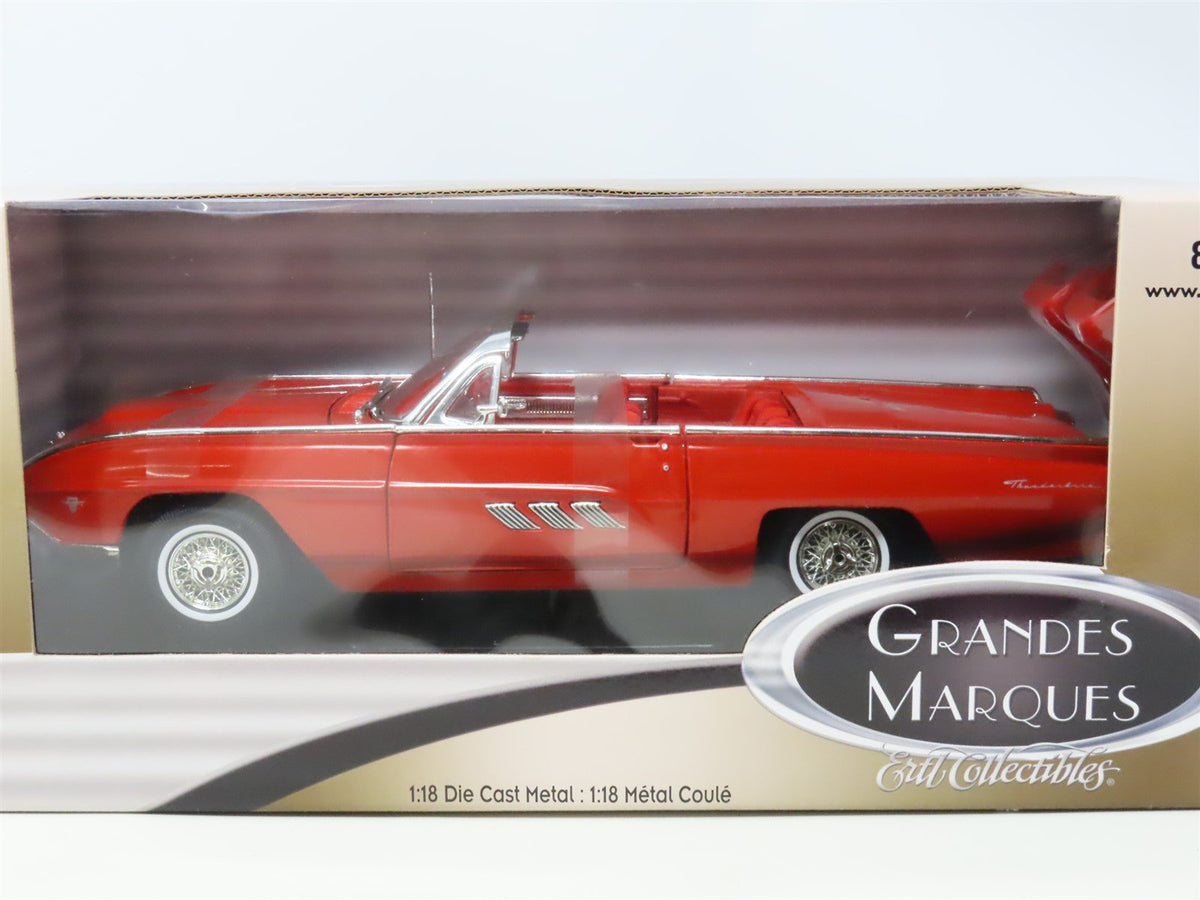 1:18 Scale Ertl RC2 33716 Grandes Marques 1963 Thunderbird Sports Roadster - Red