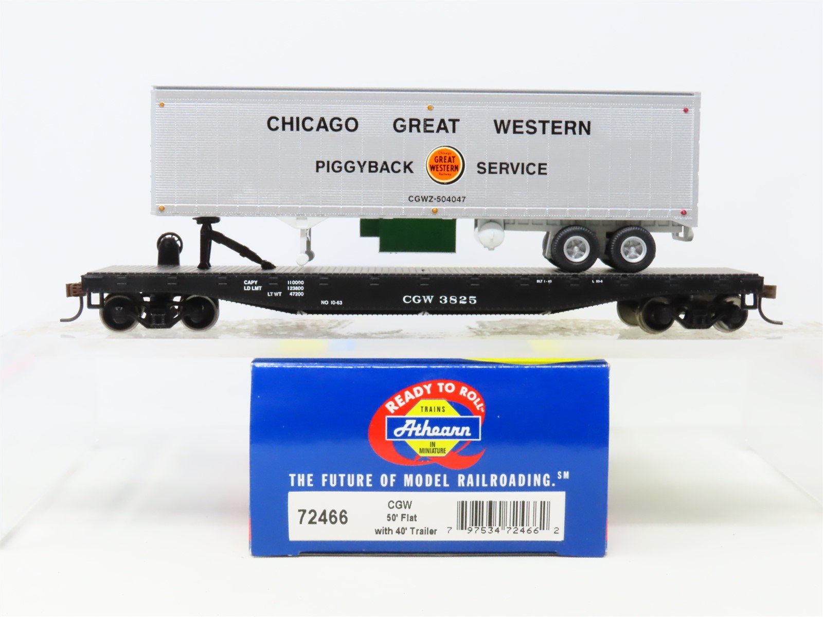 HO Athearn 72466 CGW Chicago Great Western 50' Flat Car #3825 w/ 40' Trailer