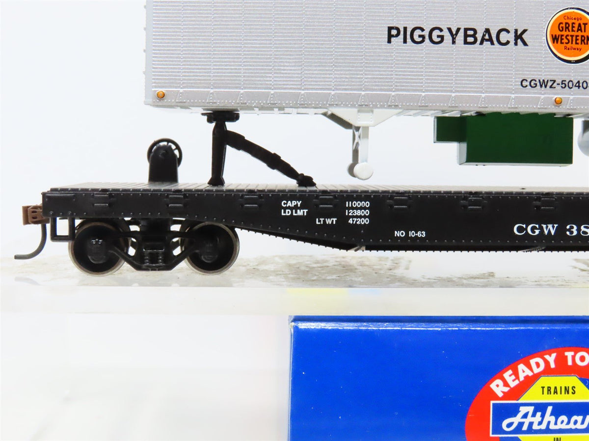 HO Athearn 72466 CGW Chicago Great Western 50&#39; Flat Car #3825 w/ 40&#39; Trailer