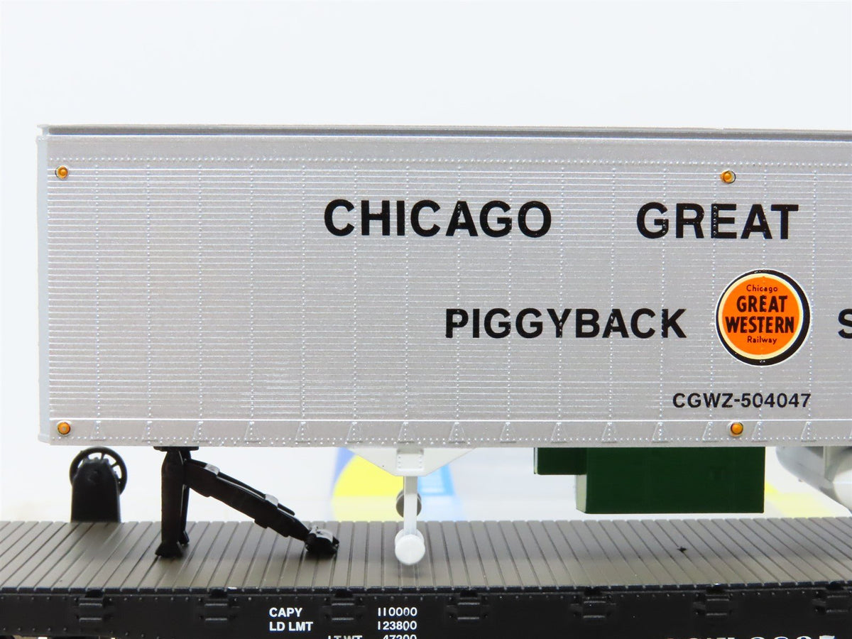 HO Athearn 72466 CGW Chicago Great Western 50&#39; Flat Car #3825 w/ 40&#39; Trailer