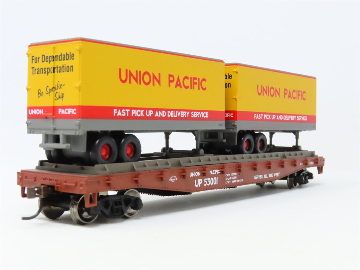 HO Scale Athearn 92359 UP Union Pacific 50&#39; Flat Car #53001 w/ Two 25&#39; Trailers