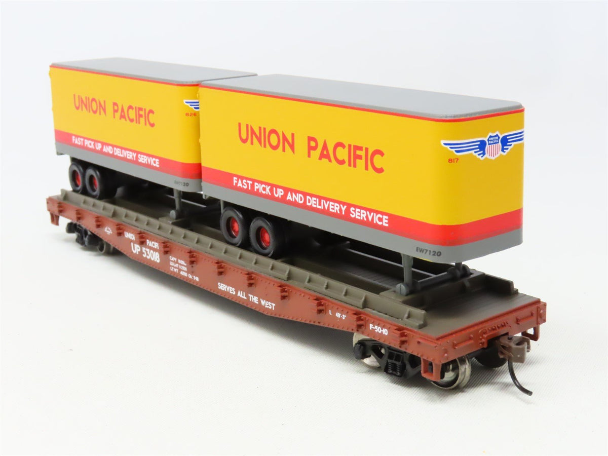 HO Scale Athearn 92360 UP Union Pacific 50&#39; Flat Car #53018 w/ Two 25&#39; Trailers