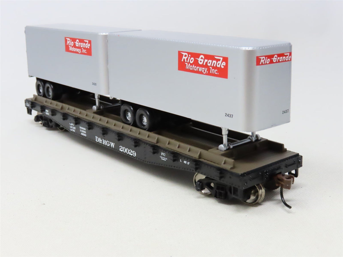 HO Scale Athearn 92397 D&amp;RGW Rio Grande 50&#39; Flat Car #20029 w/ Two 25&#39; Trailers