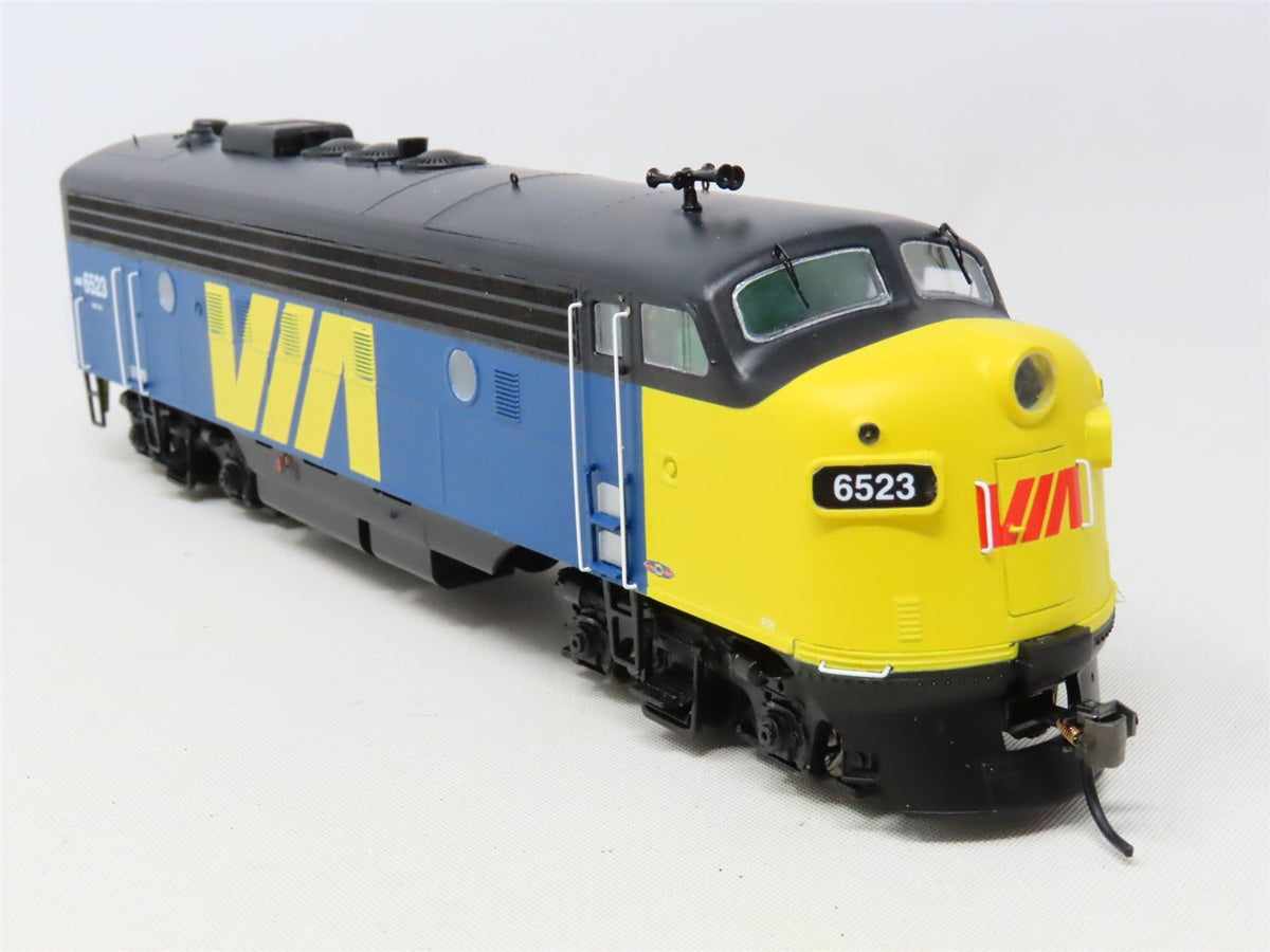 HO Scale Intermountain 49986S-03 VIA Rail FP9A Diesel Loco #6523 w/DCC &amp; Sound