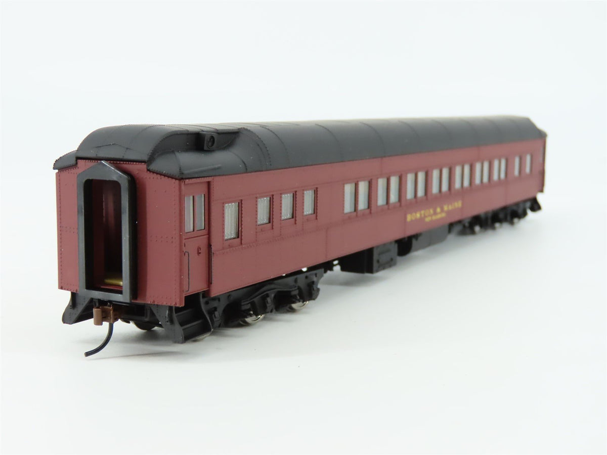 HO Walthers 932-10214 BM Boston &amp; Maine Heavyweight 14-Section Sleeper Passenger