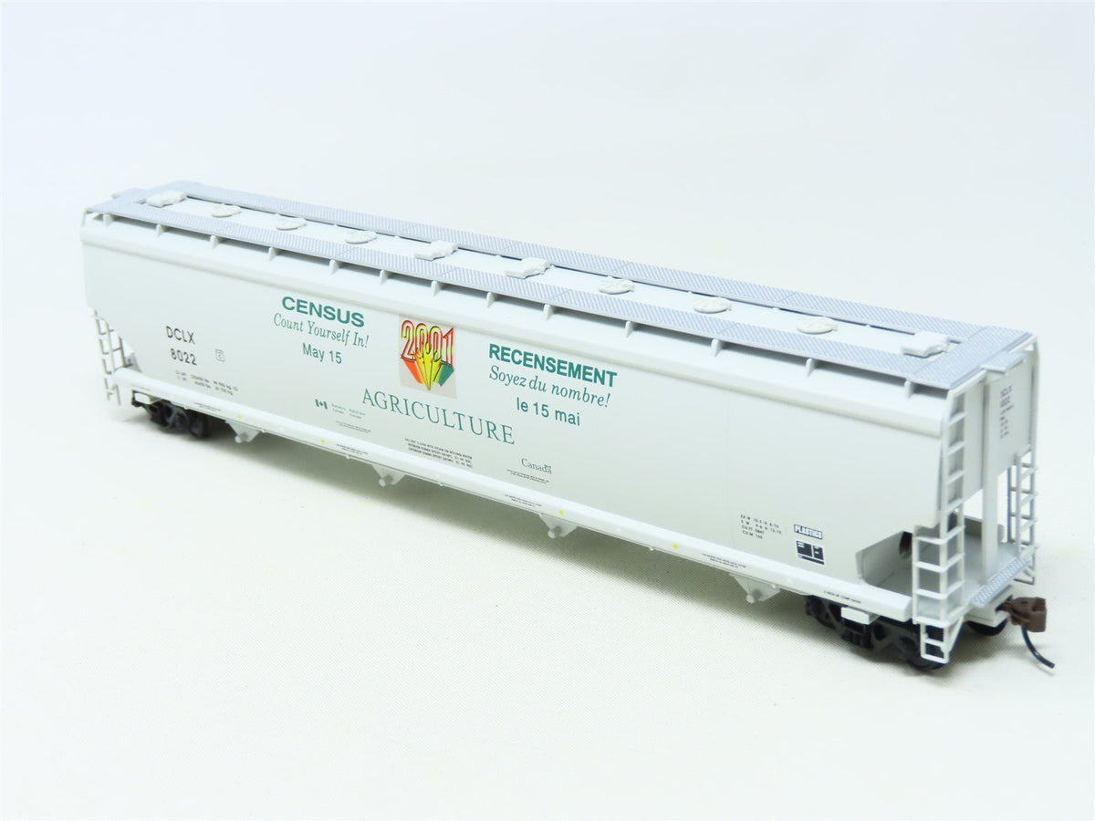 HO Scale Walthers 932-7159 DCLX Canadian Census 2001 4-Bay Covered Hopper #8022