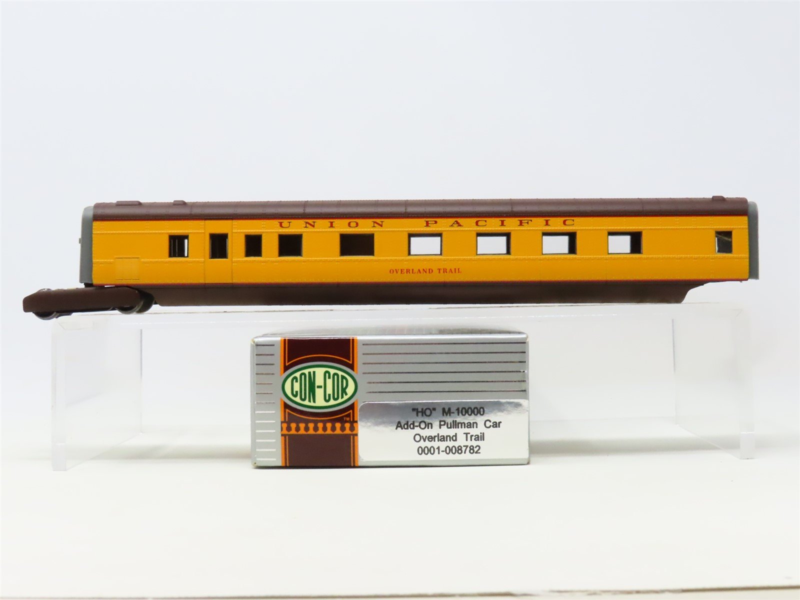 HO Scale Con-Cor 0001-008782 UP Overland Trail Pullman Add-On Passenger Car