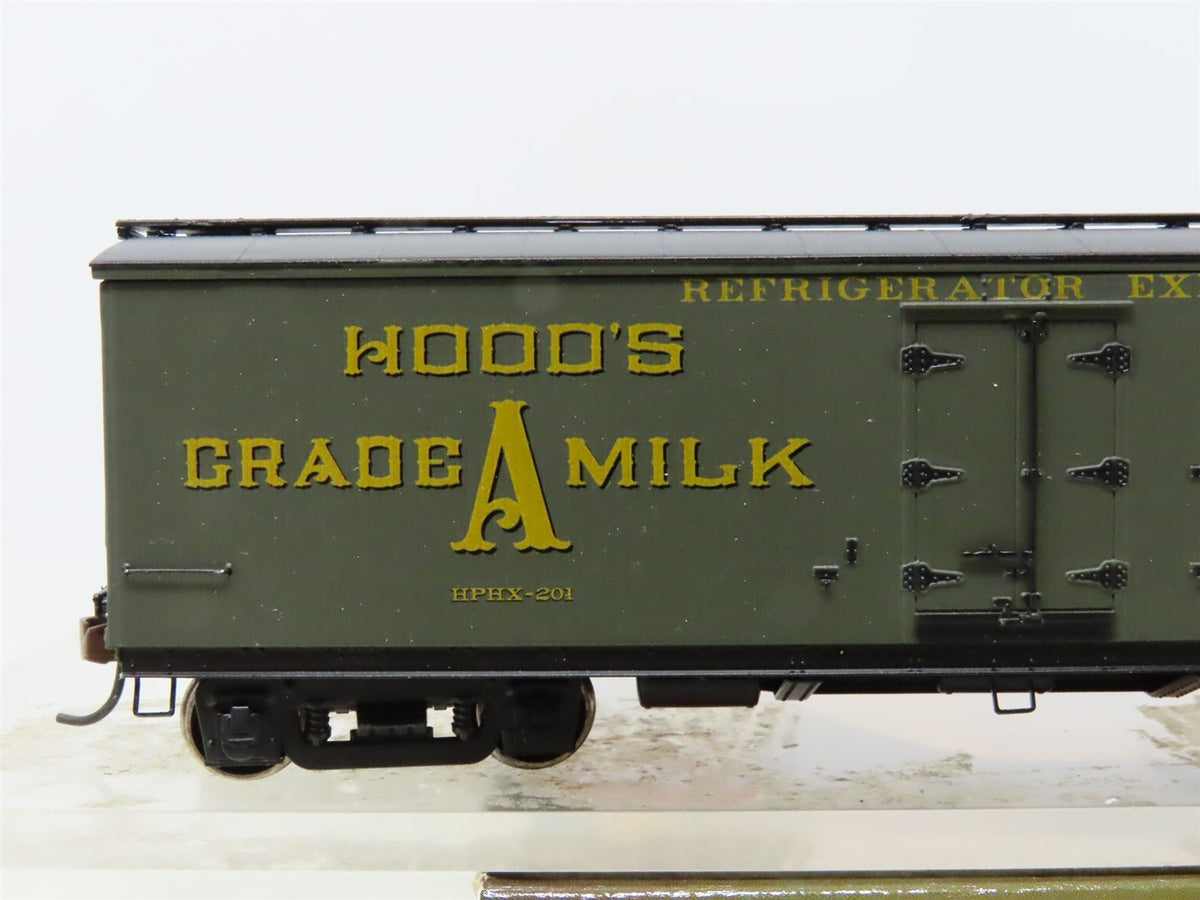 HO Scale Roundhouse 84607 HPHX Hood&#39;s Dairy 40&#39; Wood Milk Car #201