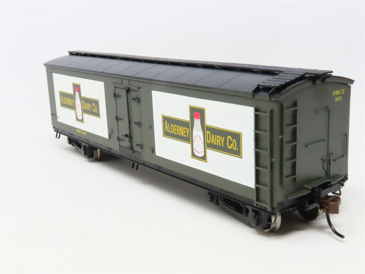 HO Scale Roundhouse 84601 NMCX Alderney Dairy 40&#39; Wood Milk Car #101