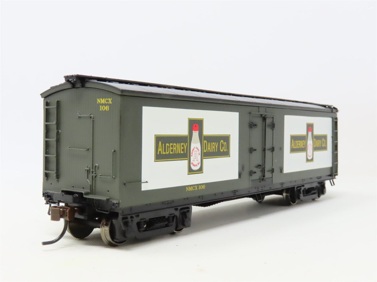 HO Scale Roundhouse 84602 NMCX Alderney Dairy 40&#39; Wood Milk Car #106
