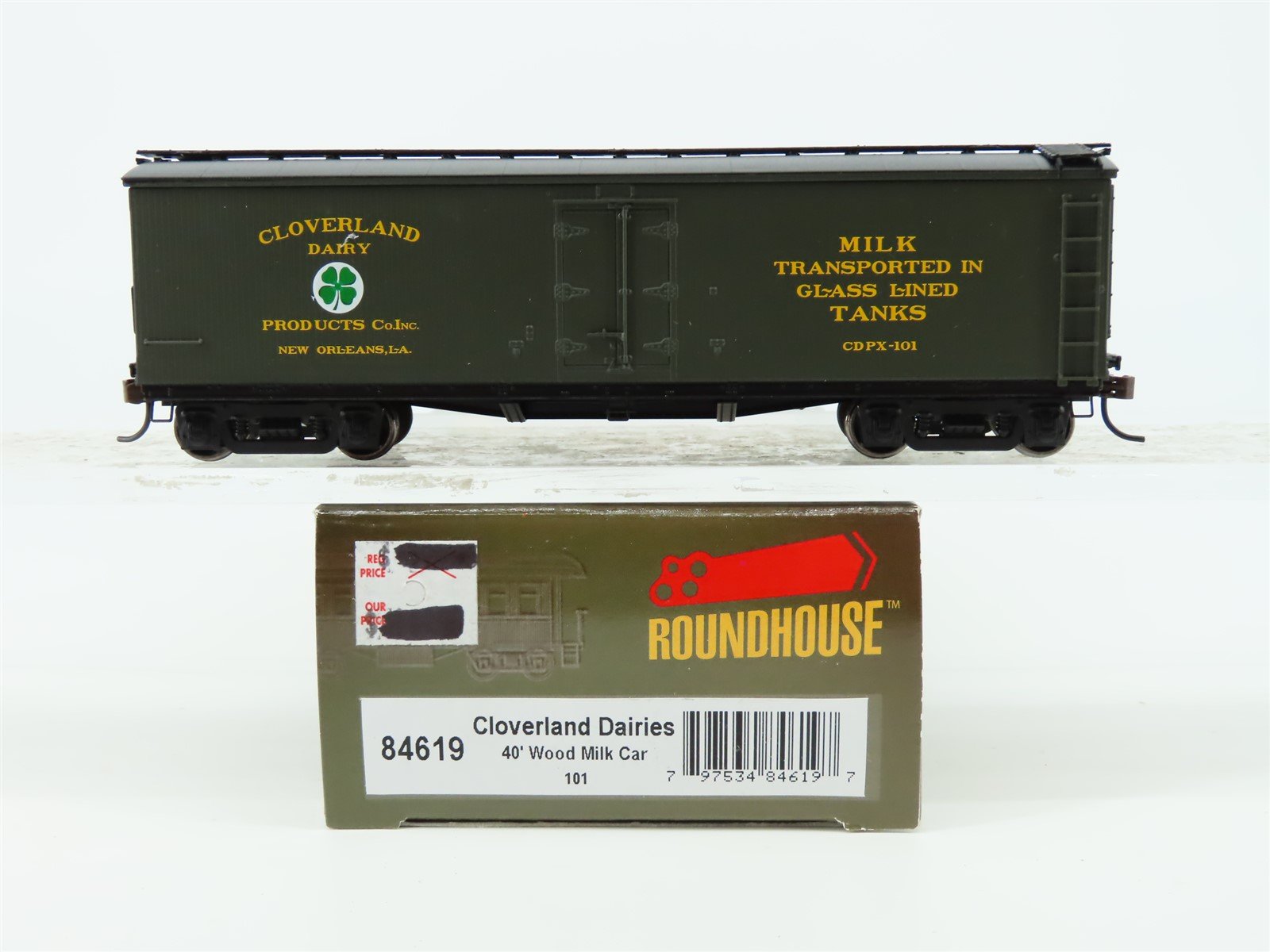 HO Scale Roundhouse 84619 Cloverland Dairy Products 40' Wood Milk Car #101