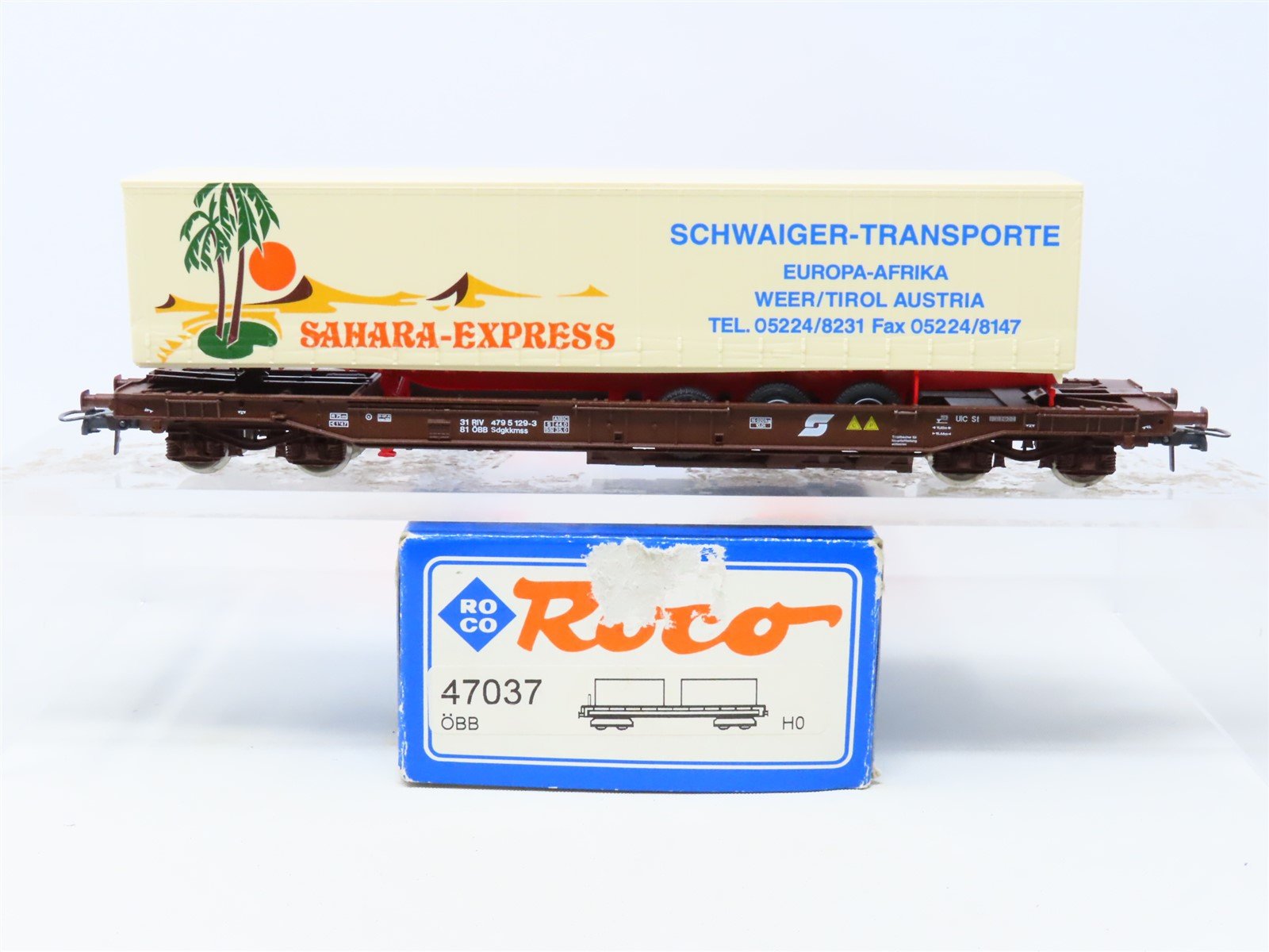 HO Scale Roco 47037 OBB Austrian Federal Flatcar #129-3 w/Sahara-Express Trailer