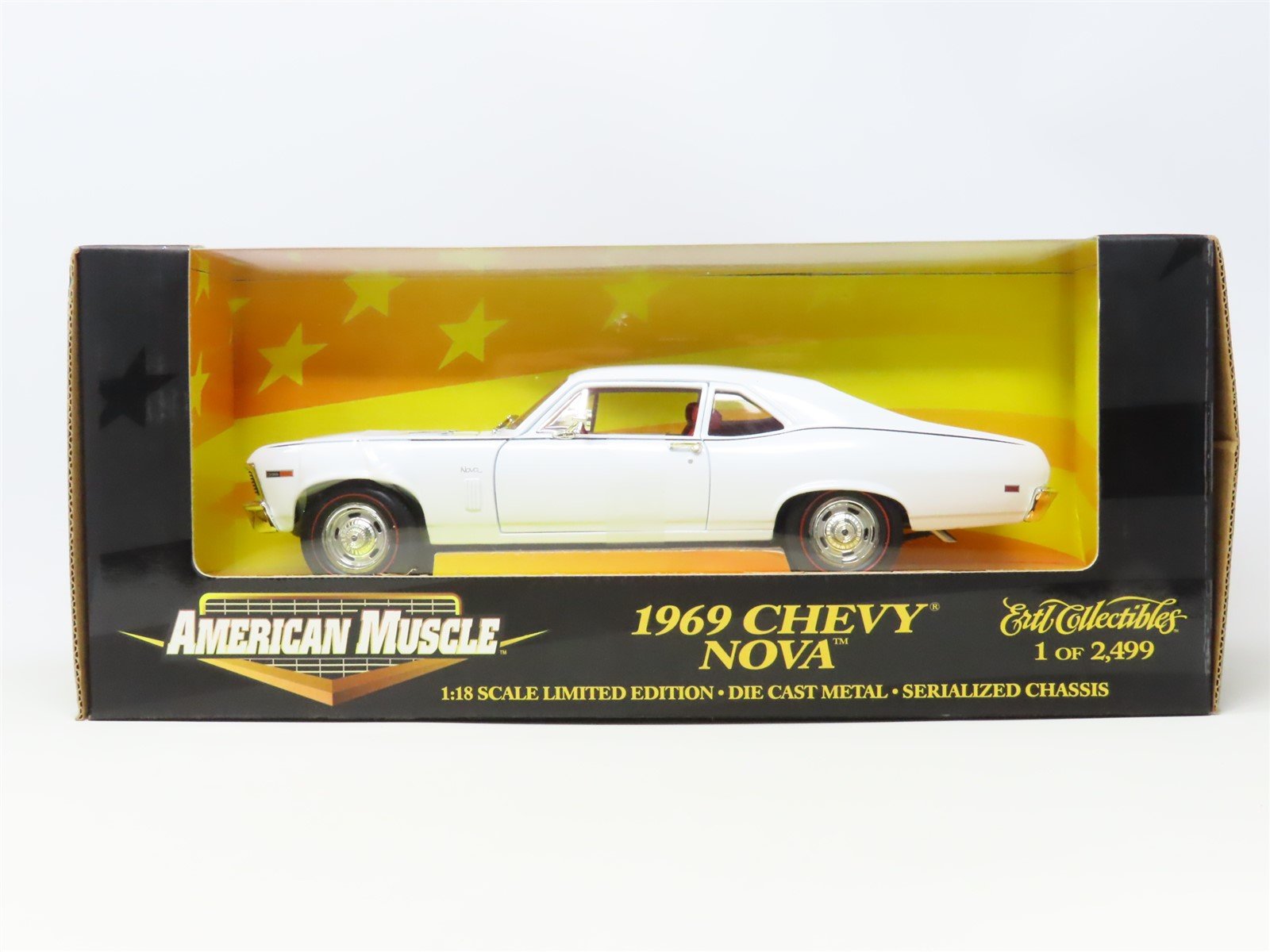 1:18 Ertl American Muscle 32224 Die-Cast 1969 Chevy Nova