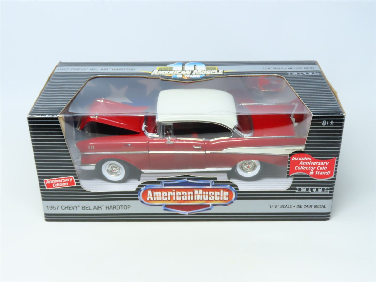 1:18 Ertl American Muscle #32917 Die-Cast 1957 Chevy Bel Air Hardtop - Red/White