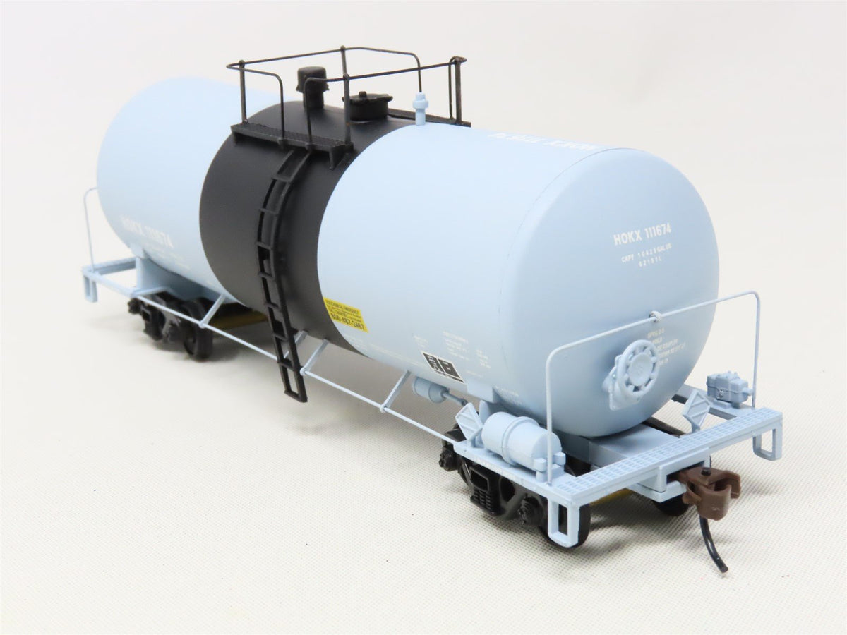 HO Scale Walthers 932-27204 HOKX Occidental Funnel Flow Tank Car 2-Pack