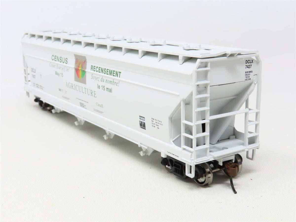 HO Scale Athearn 72310 DCLX Dow Chemical Canada 4-Bay Hopper #7427