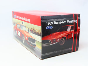 1:18 Scale Welly Die-Cast Model Car 1969 Boss 302 Trans-Am Mustang BP #1