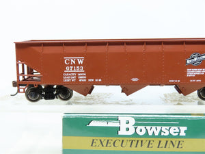HO Bowser Executive Line 40426 CNW Chicago & North Western 3-Bay Hopper #67153