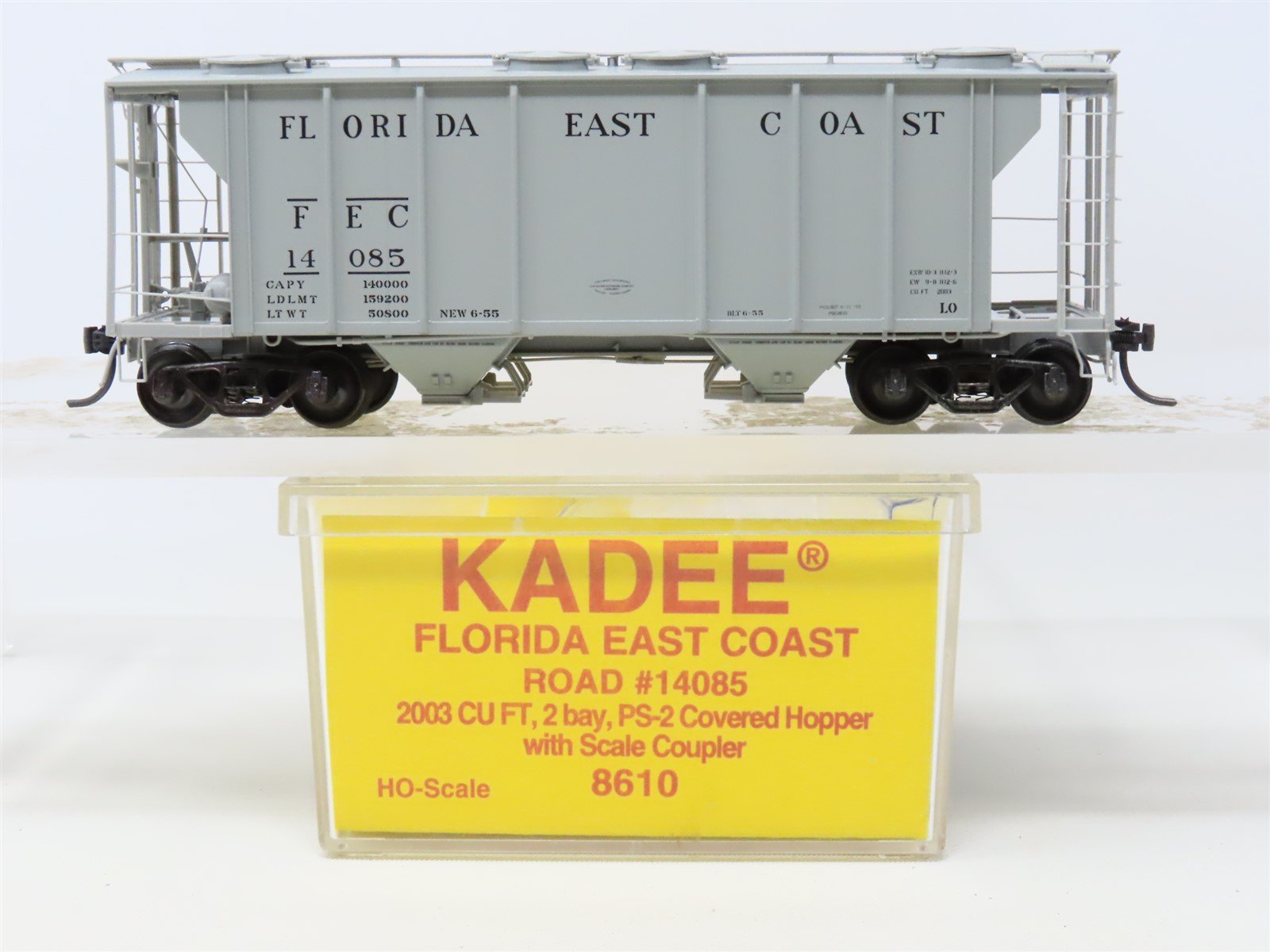 HO Scale Kadee 8610 FEC Florida East Coast 2-Bay Covered Hopper #14085