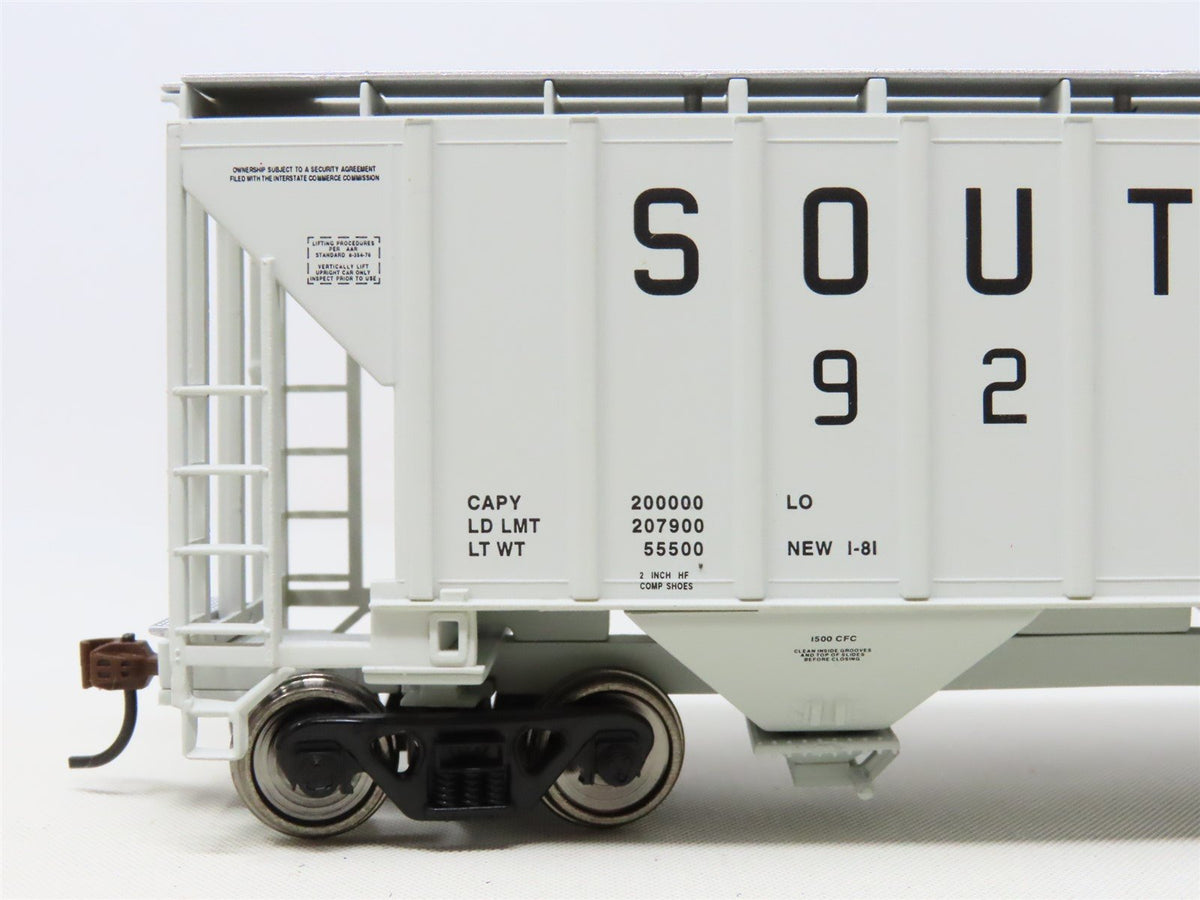 HO Scale Walthers Gold Line 932-25389 SOU Southern 2-Bay Covered Hopper 2-Pack