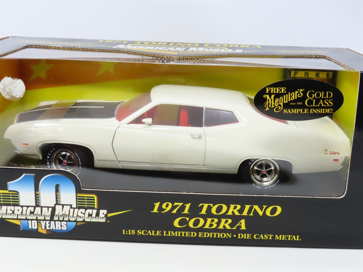 1:18 Scale RC Ertl American Muscle #36383 Die-Cast 1971 Torino Cobra - White