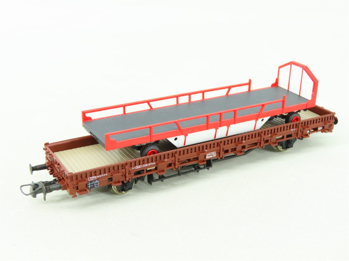 HO Roco 47498 DB German Stake Flat Car #445393 w/Circus Williams Flatbed Trailer