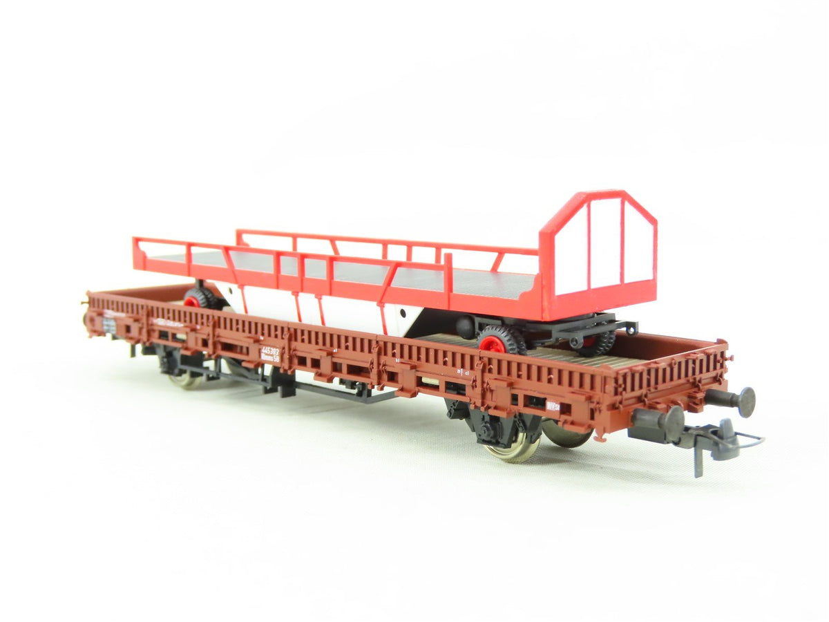 HO Roco 47498 DB German Stake Flat Car #445393 w/Circus Williams Flatbed Trailer