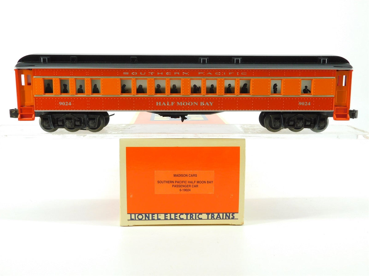 O Gauge 3-Rail Lionel 6-19024 SP Southern Pacific Coach Passenger Car #9024