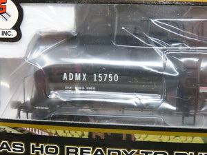 HO Scale Atlas 6231-2 ADMX 17,600 Gallon Tank Car #15750 - SEALED