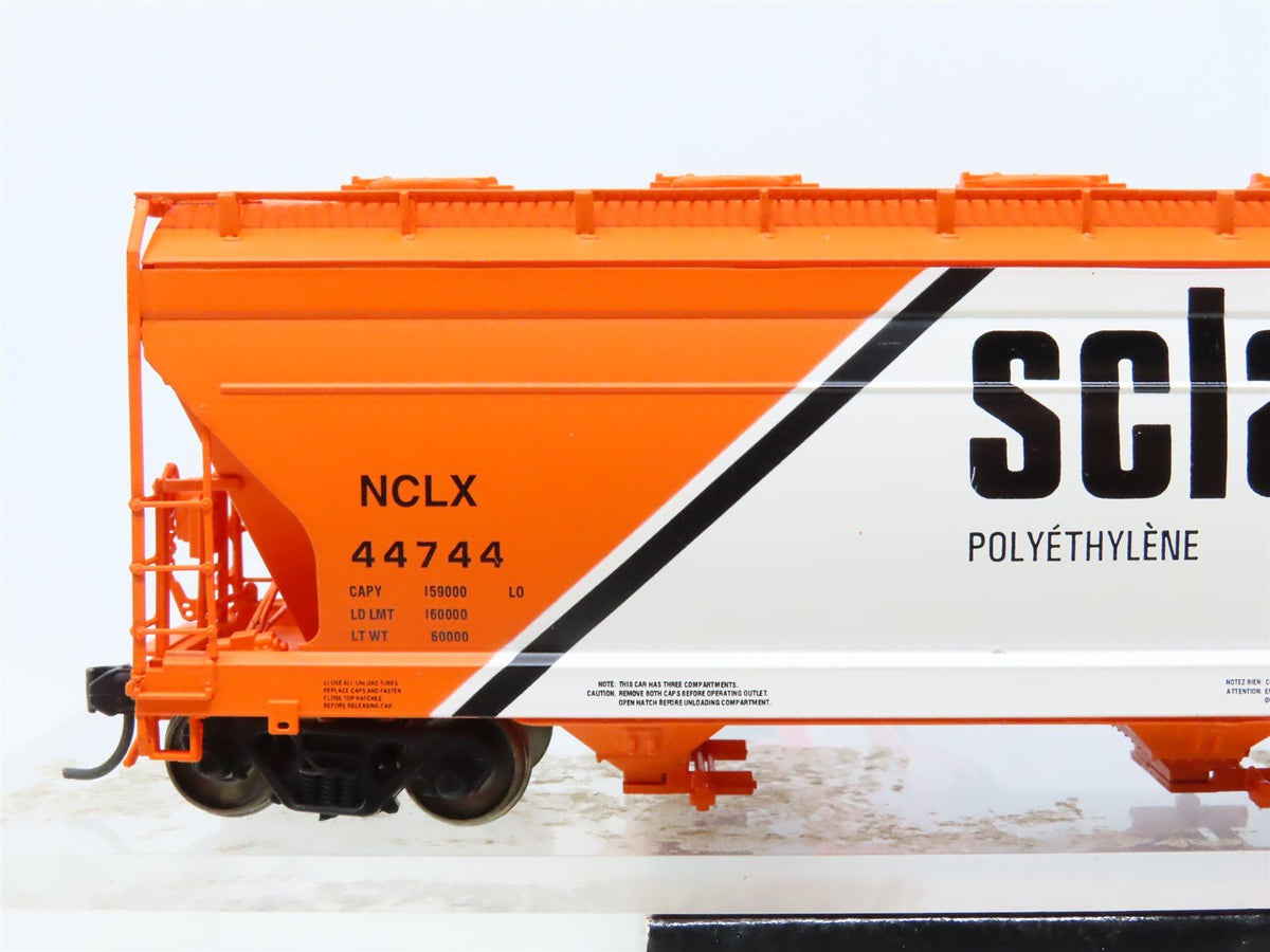 HO Scale InterMountain 47020-11 NCLX Sclair 3-Bay Covered Hopper #44744