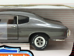 1:18 Ertl American Muscle MTR #29061 Die-Cast 1970 Chevelle SS 396 L89 - Gray