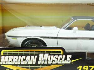 1:18 Scale RC Ertl American Muscle #32753 Die-Cast 1970 Challenger R/T