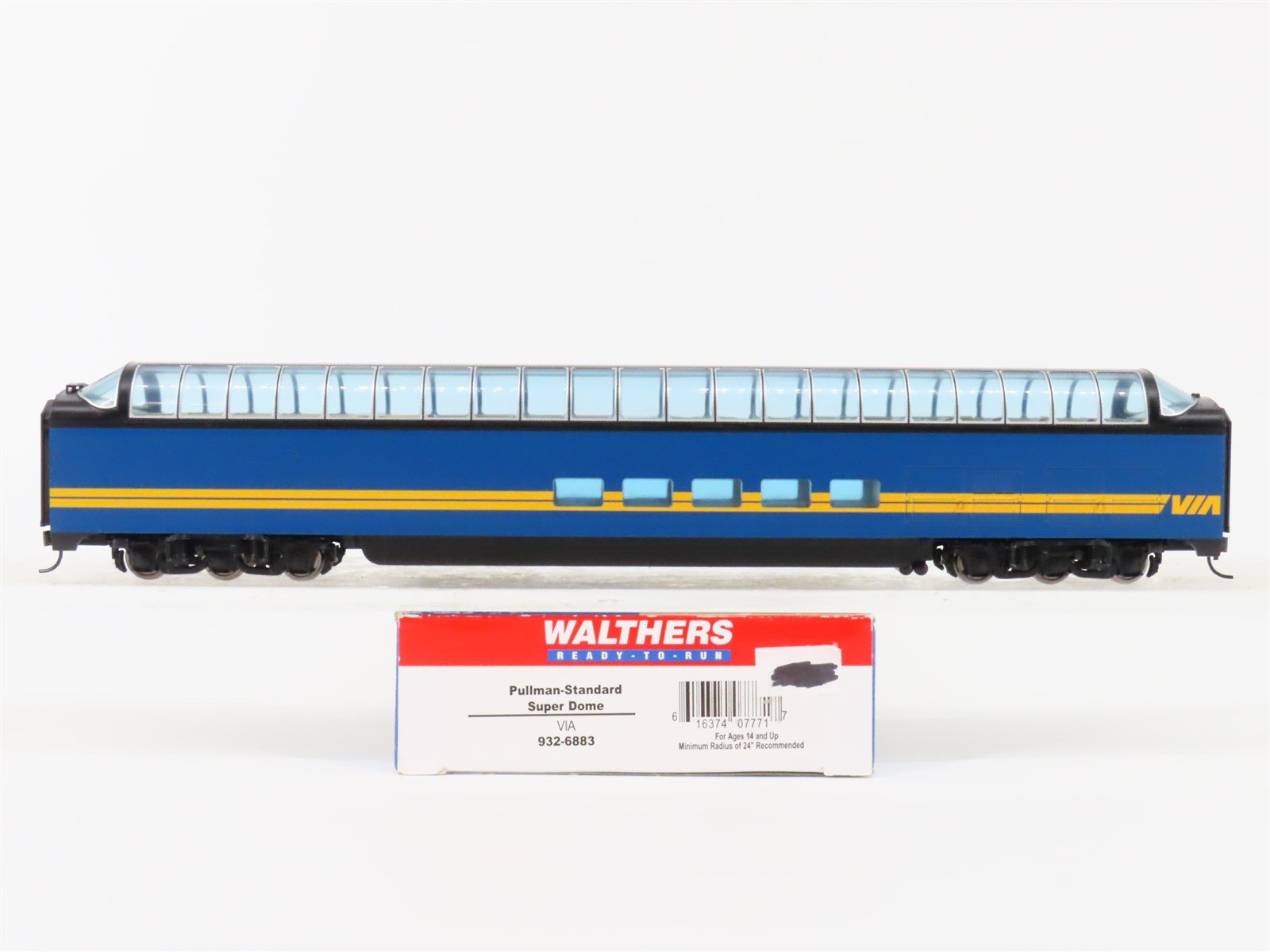 HO Scale Walthers 932-6883 Via Rail Super Dome Passenger Car