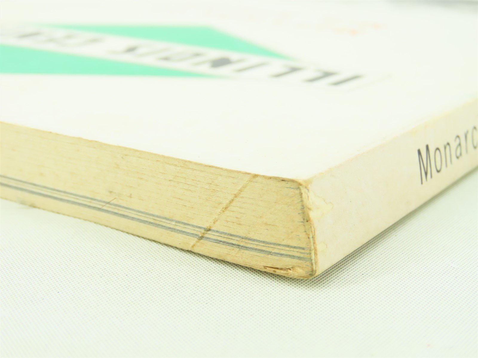 Illinois Central - Monarchs of Mid-America by Randall & Lind ©1973 SC Book