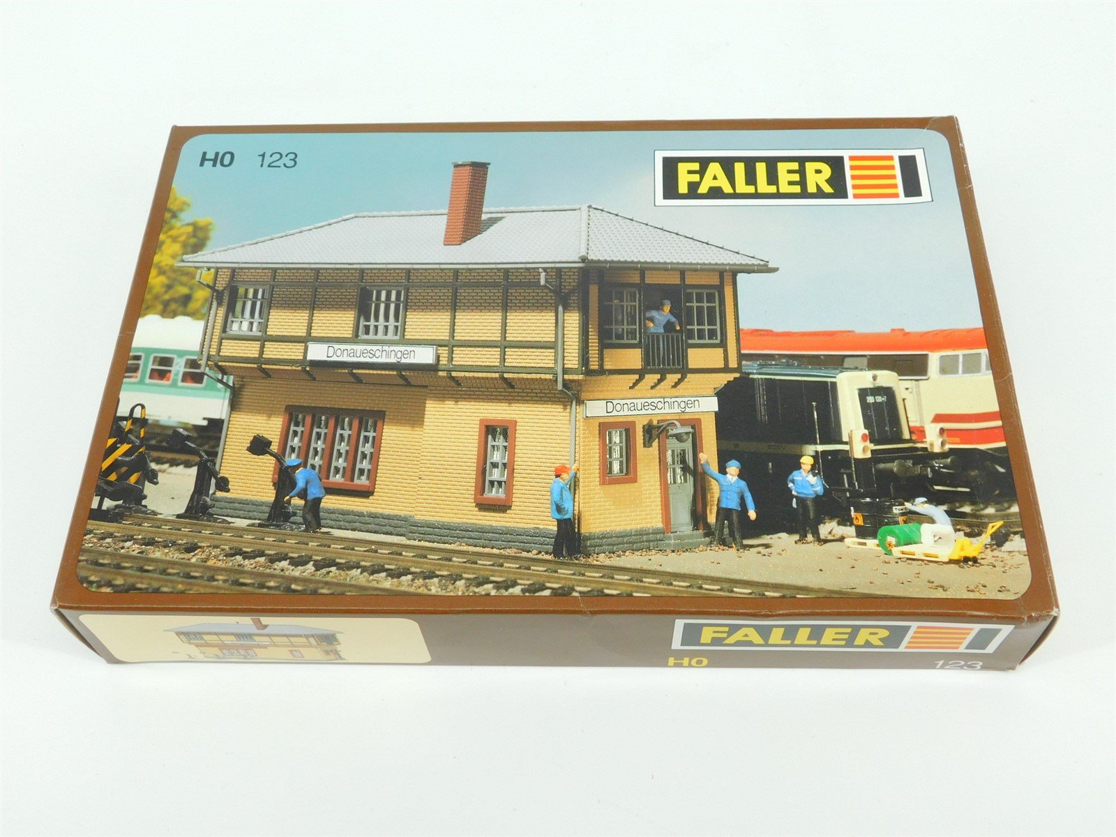 HO 1/87 Scale FALLER Kit #123 Donaueschingen Signal Box Building