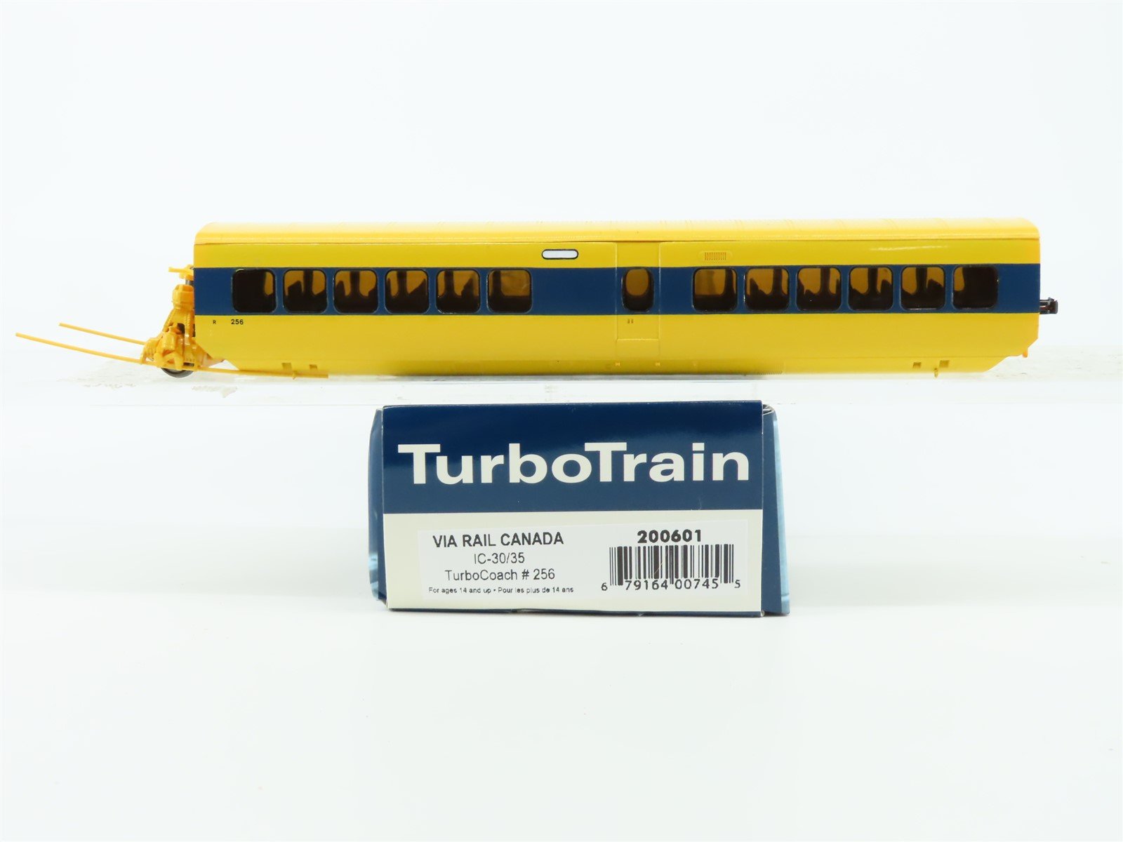 HO Rapido 200601 VIA Rail Canada TurboTrain IC-30/35 TurboCoach Passenger #256