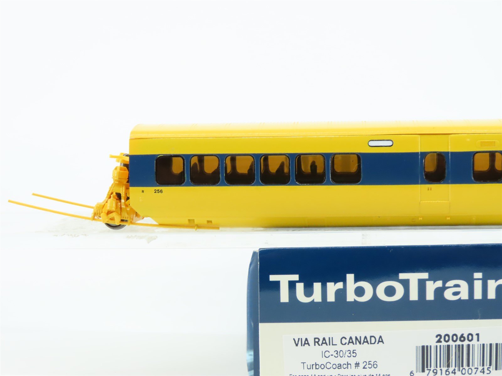 HO Rapido 200601 VIA Rail Canada TurboTrain IC-30/35 TurboCoach Passenger #256
