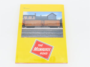 Morning Sun Books - MILW Color Guide to Freight and Passenger Equipment Vol. 2