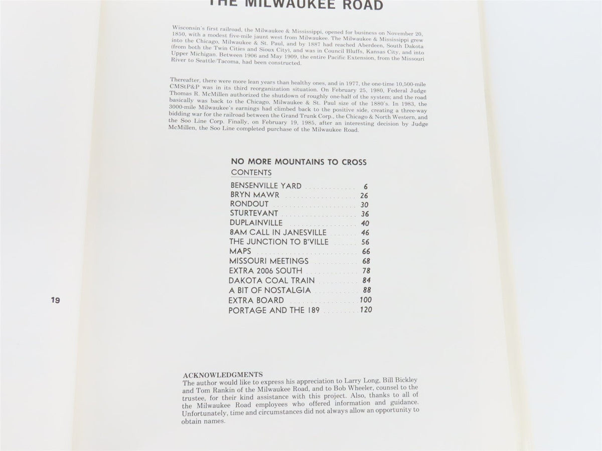 No More Mountains To Cross - Milwaukee Road in the 1980&#39;s by R. Olmsted HC Book