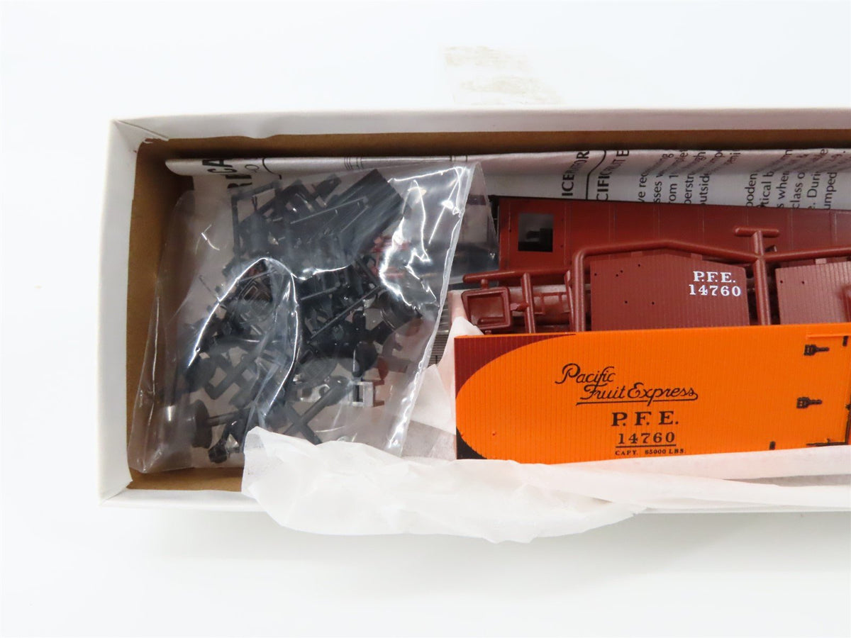 HO Scale Red Caboose Kit #RC-4120 PFE Pacific Fruit Express Reefer #14760