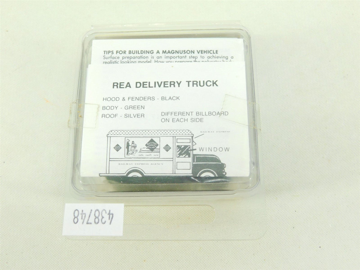 HO 1/87 Scale Magnuson Models Kit #439-923 REA 53&#39; Delivery Truck